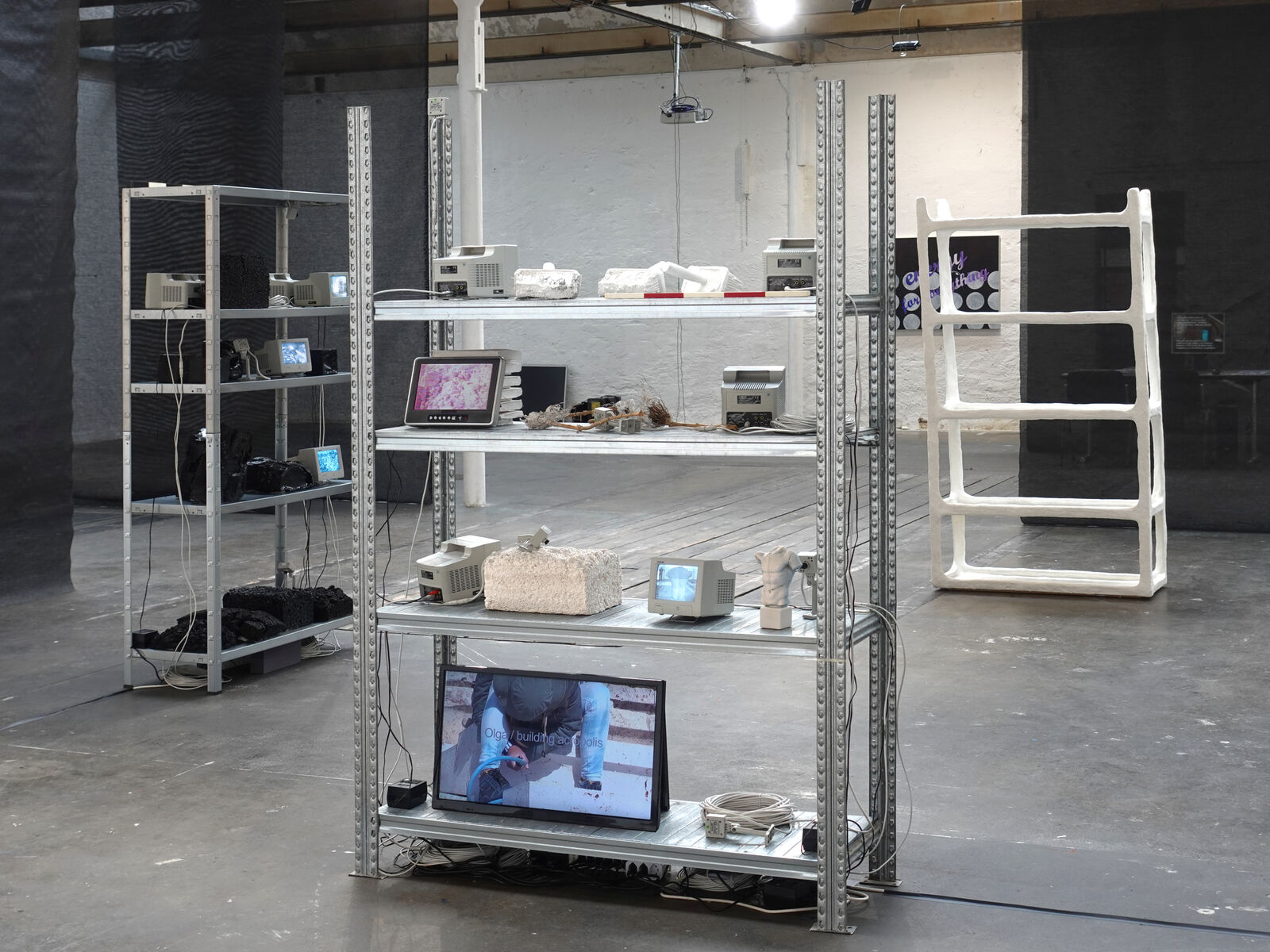 ‹Closed Circuit›