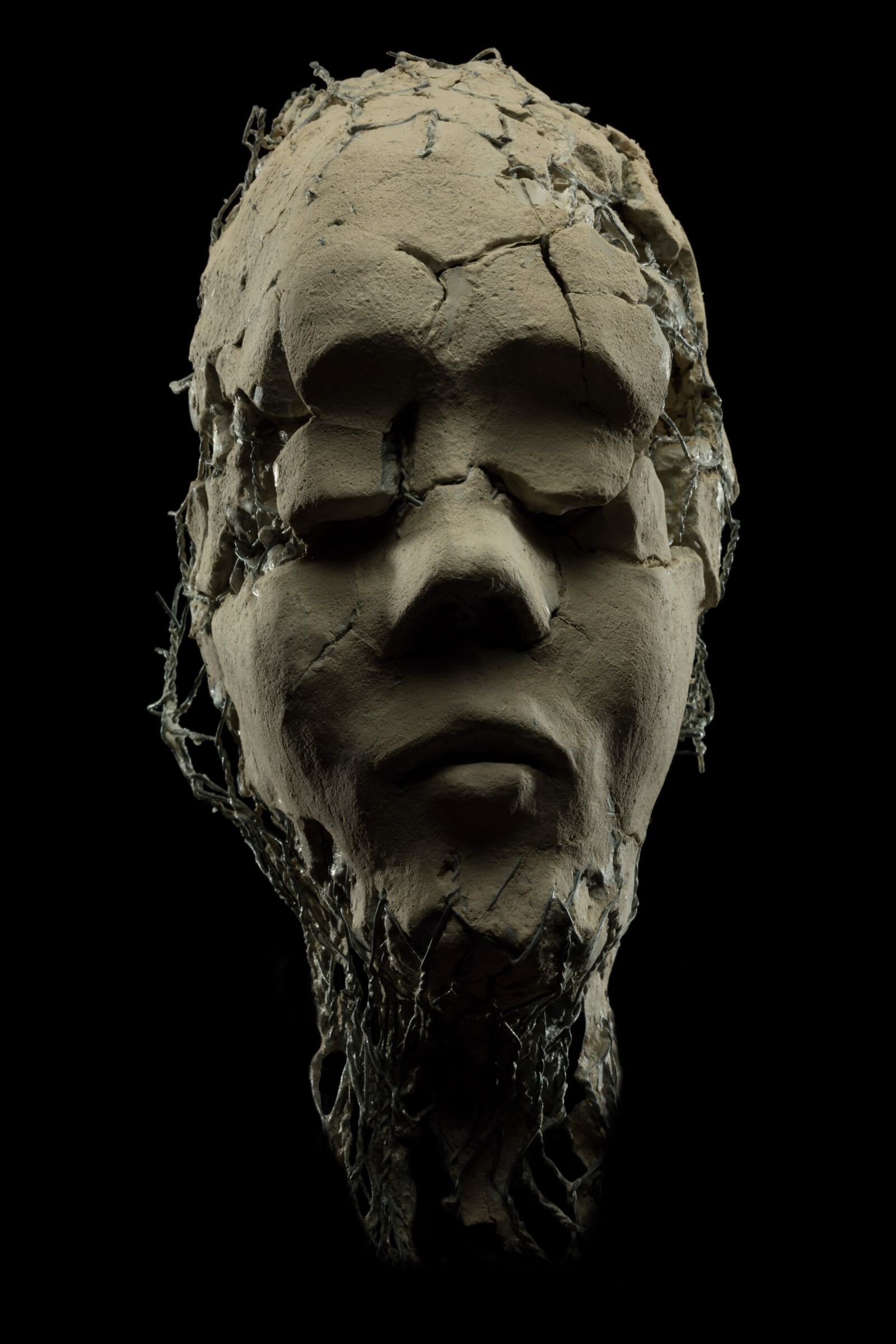 INNER_FRACTURE_01_120_180.jpg