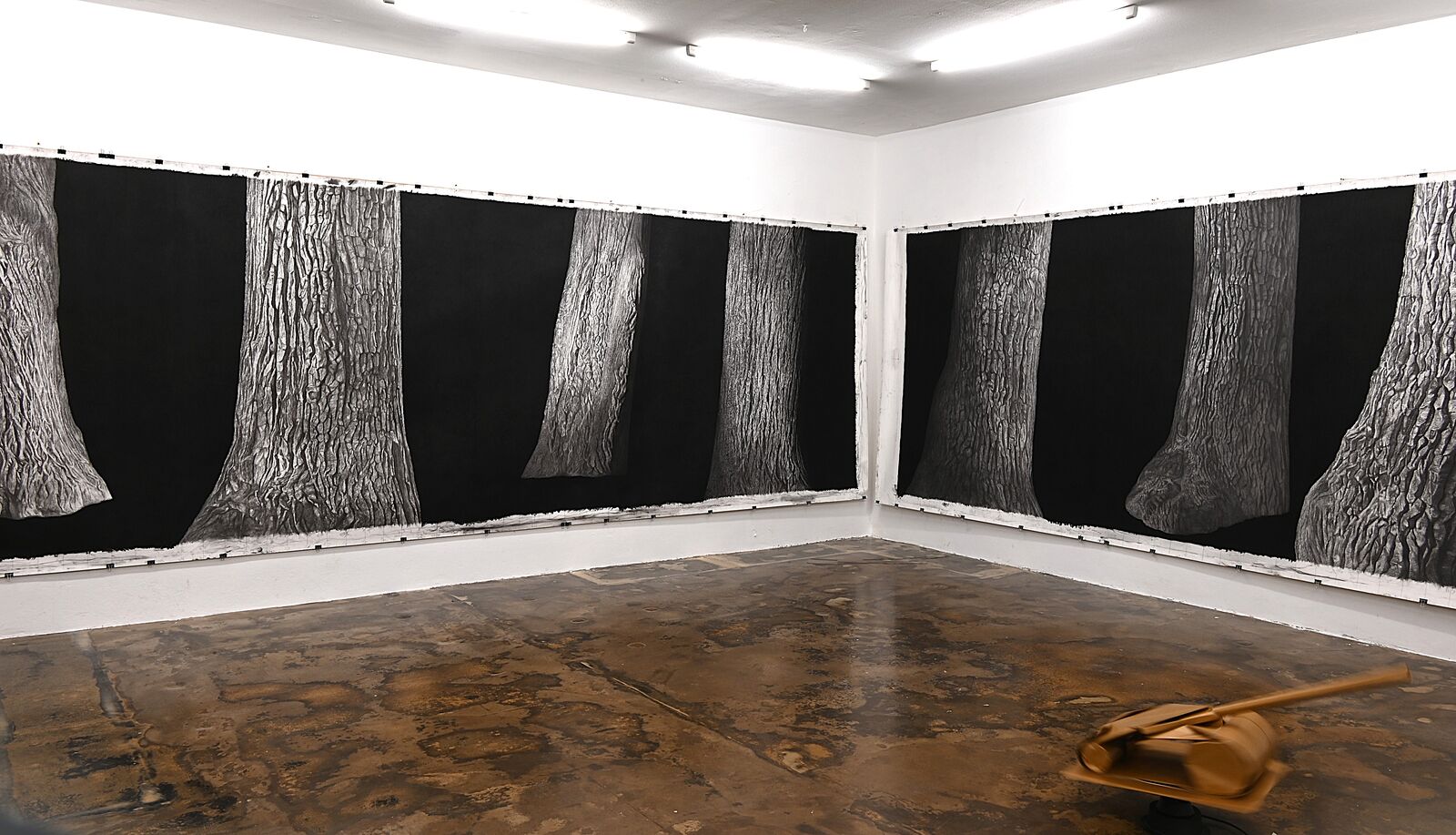 Schweigen im Walde, Ausstellung Sehsaal, Wien Nov. 2025 mit Seishi Irikawa